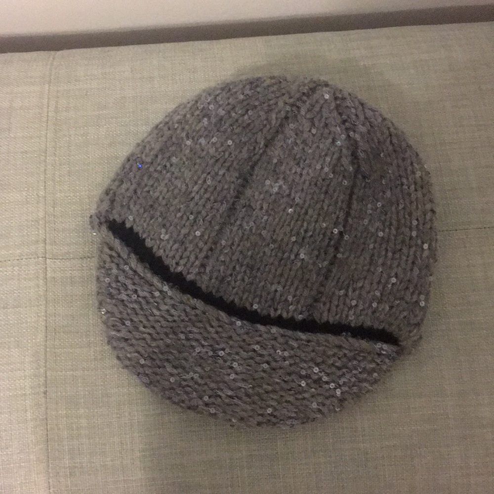 Gray knit hat